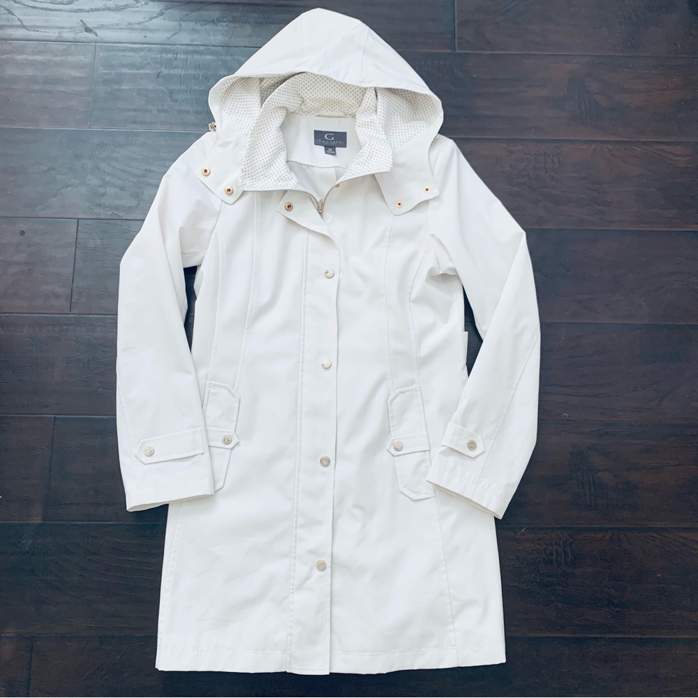 EUC Gallery New York Women’s Off-White Hooded Midweight Raincoat | Size: M